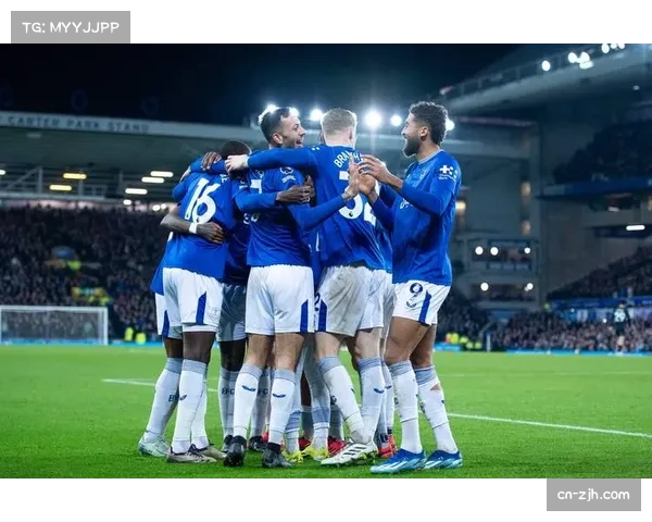 勒费埃点球破门挽回颜面 桑德兰中场主场表现积极